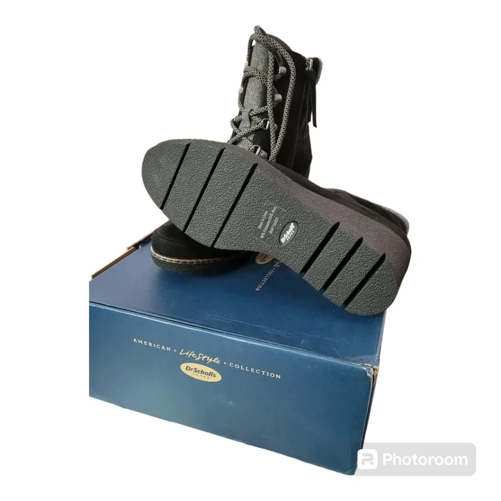Dr Scholls Microfiber LADA black wedge boot‎